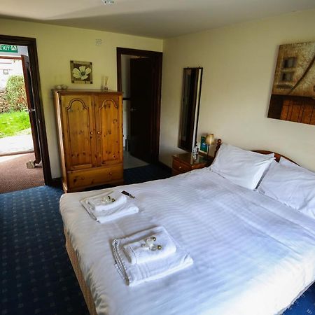 Oyo Ye Olde Bowling Green Inn (Adults Only) Bradwell  المظهر الخارجي الصورة