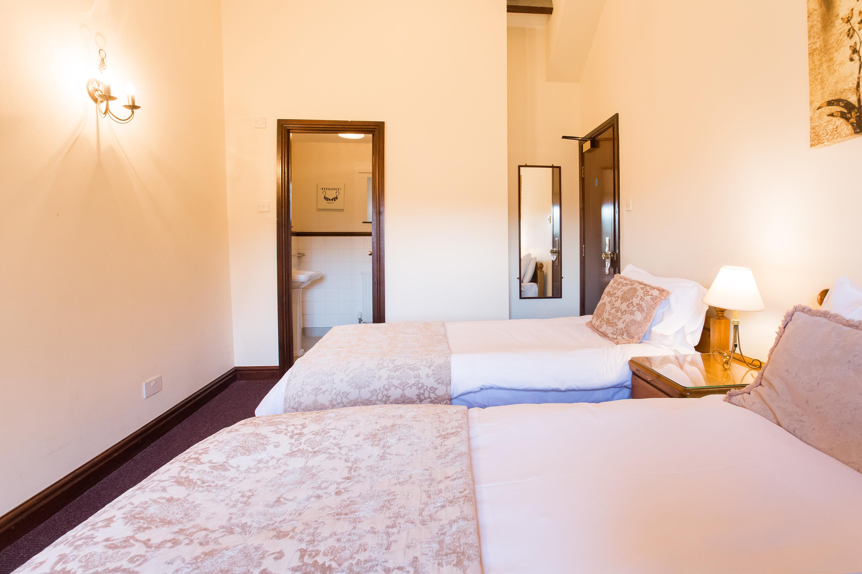 Oyo Ye Olde Bowling Green Inn (Adults Only) Bradwell  المظهر الخارجي الصورة