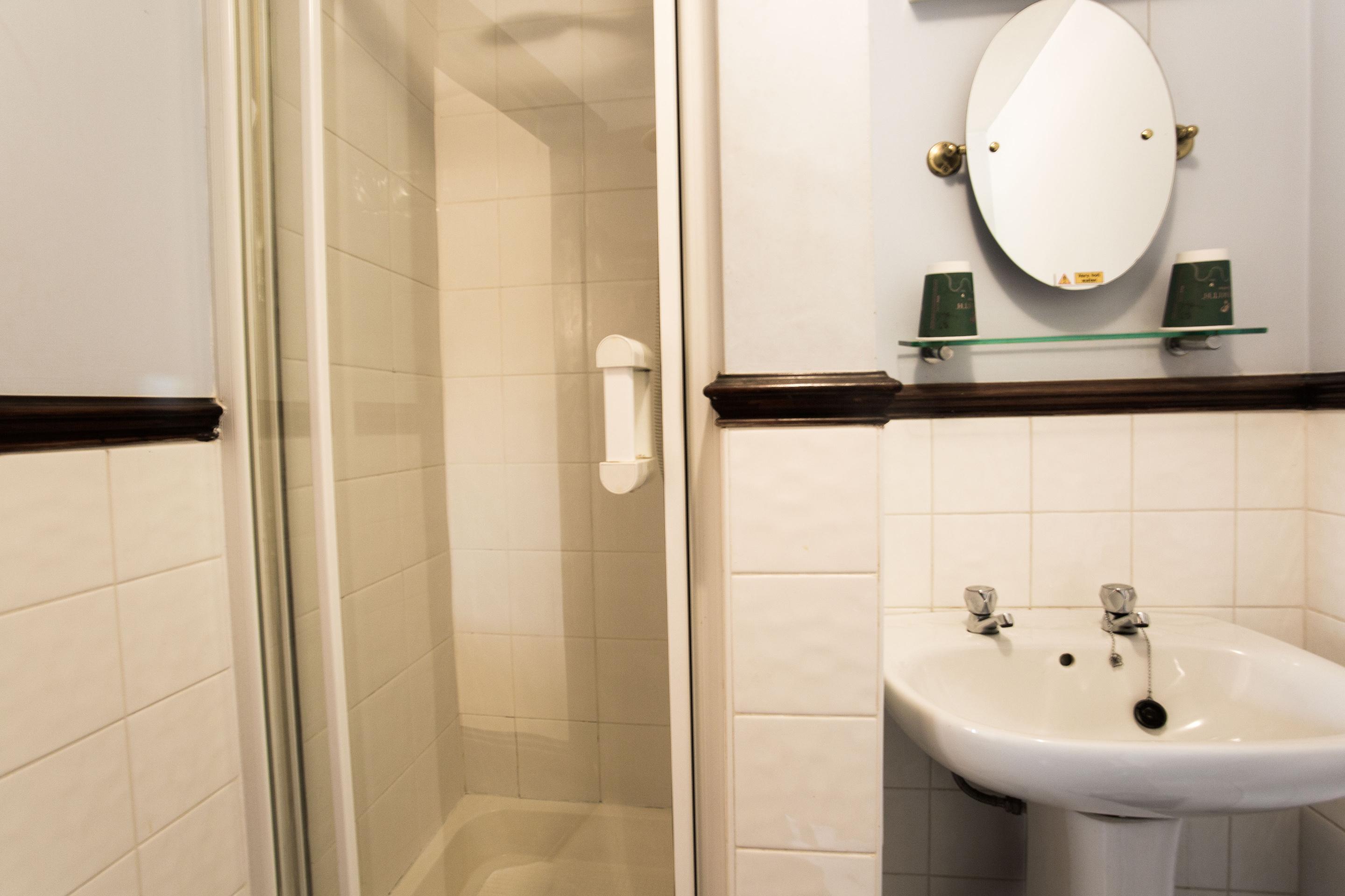 Oyo Ye Olde Bowling Green Inn (Adults Only) Bradwell  المظهر الخارجي الصورة
