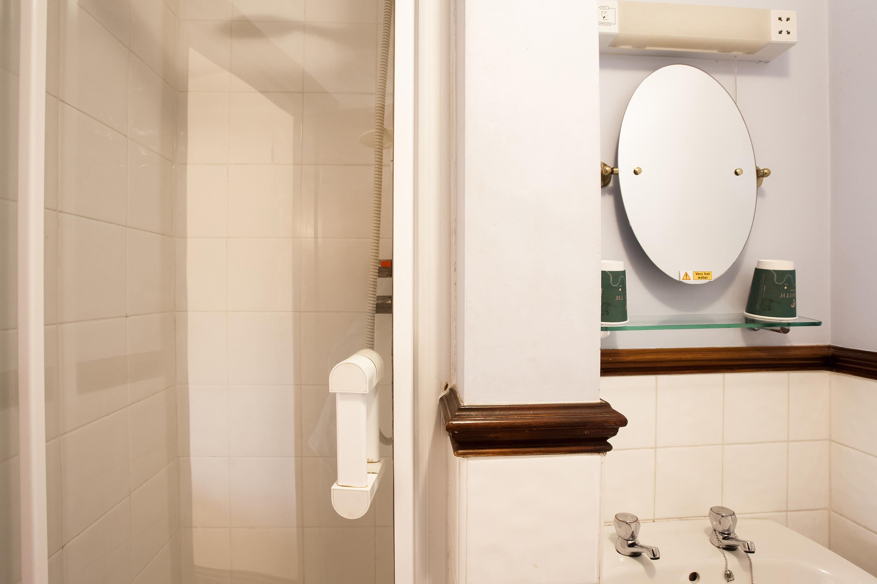 Oyo Ye Olde Bowling Green Inn (Adults Only) Bradwell  المظهر الخارجي الصورة