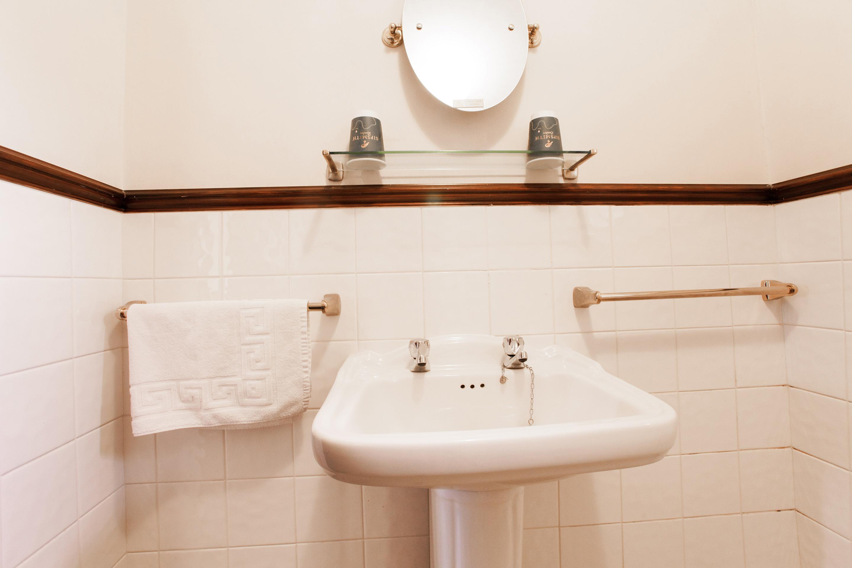 Oyo Ye Olde Bowling Green Inn (Adults Only) Bradwell  المظهر الخارجي الصورة